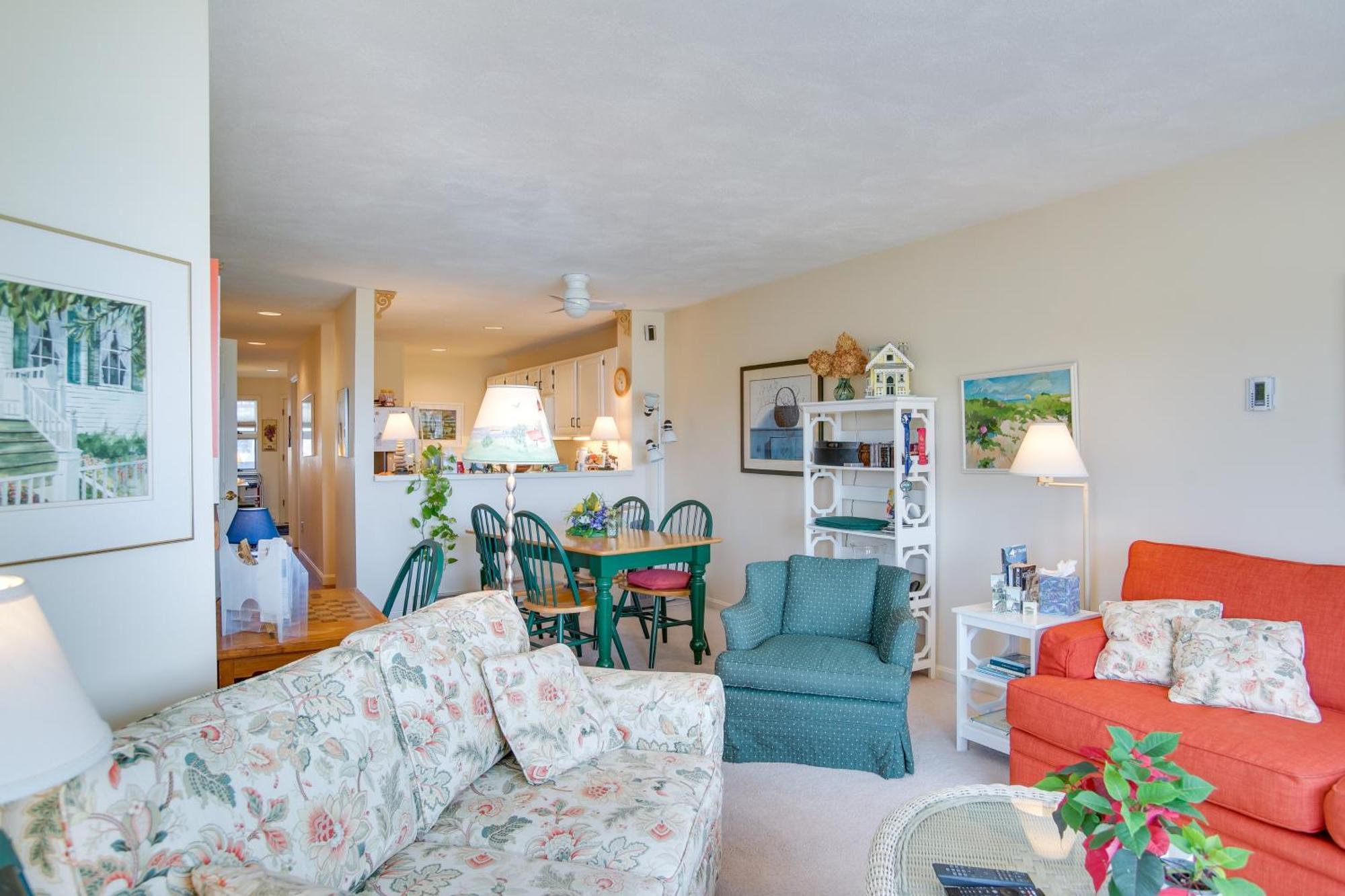 Breezy Oak Bluffs Condo - Steps To Inkwell Beach! Exterior foto